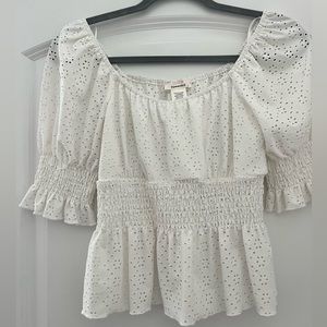 Urban Romantics, Size Small Top